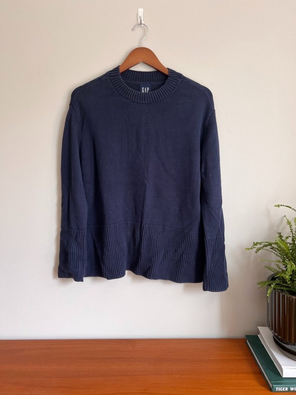GAP 100% Cotton Navy Crewneck Sweater Women's Small Classic Knit